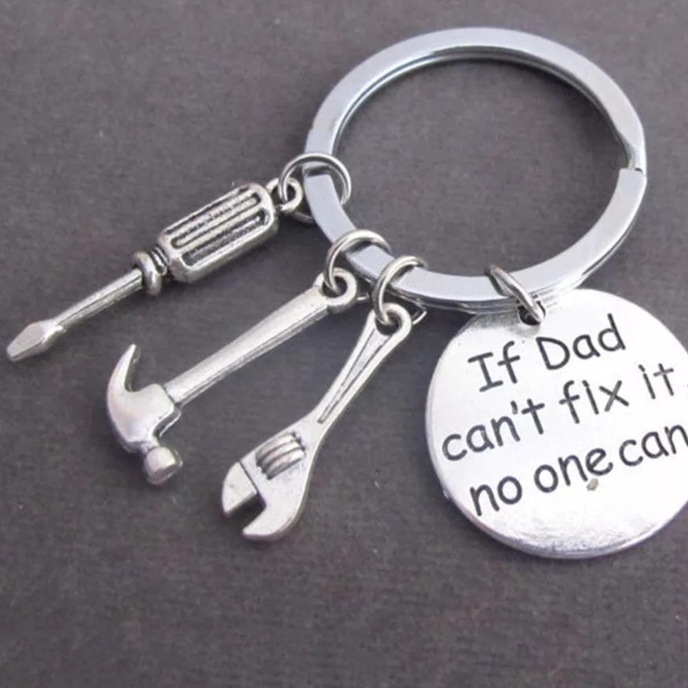 NEW silver dad daddy Father’s Day Gift keychain - Picture 2 of 2
